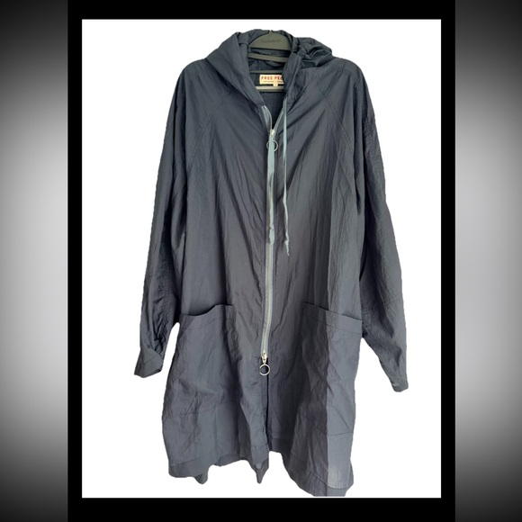 Free People Jackets & Blazers - FREE PEOPLE Oversized Packable Windbreaker Jacket Hood Navy Blue Sz S